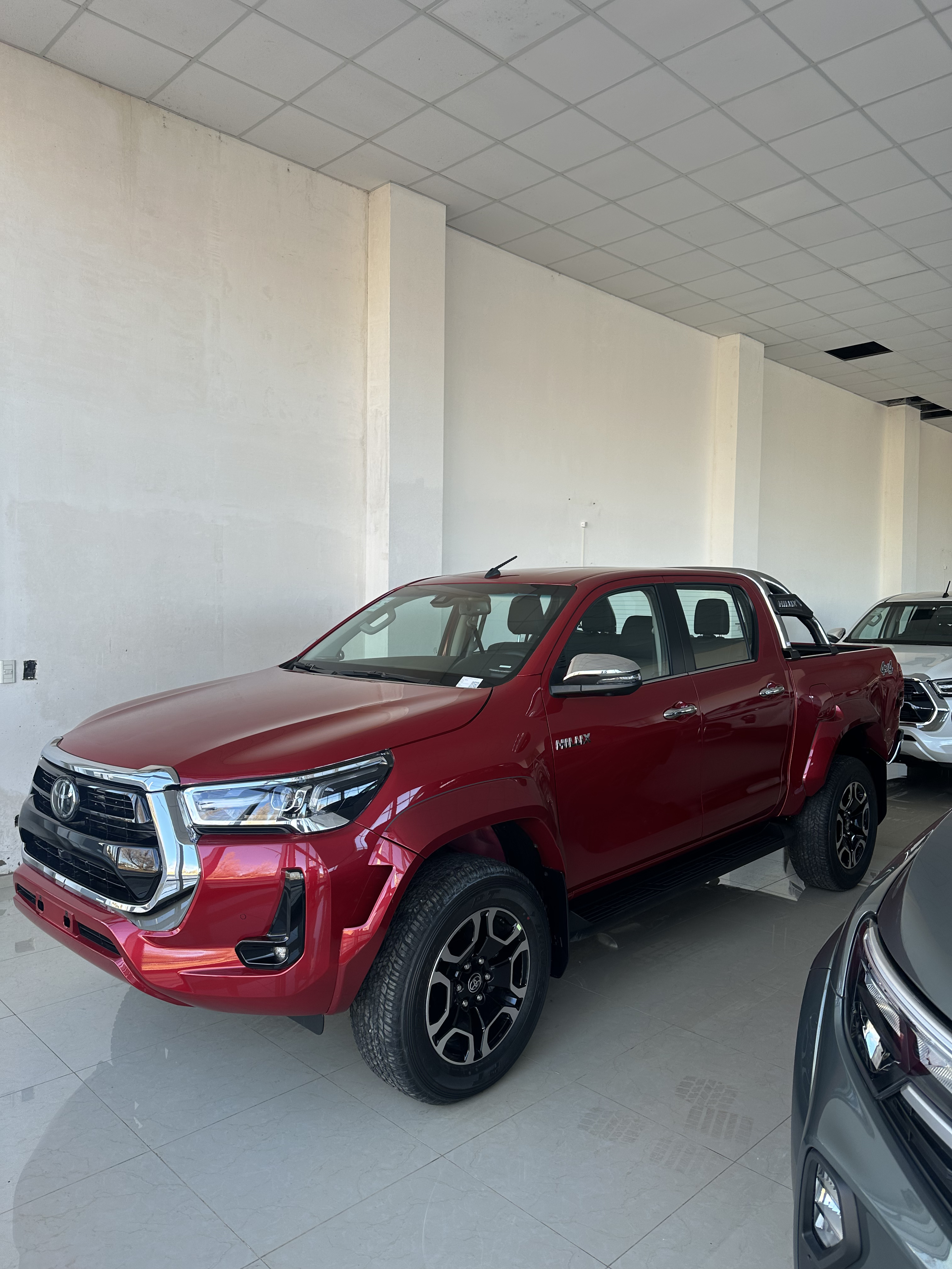 Vista frontal Hilux SRX